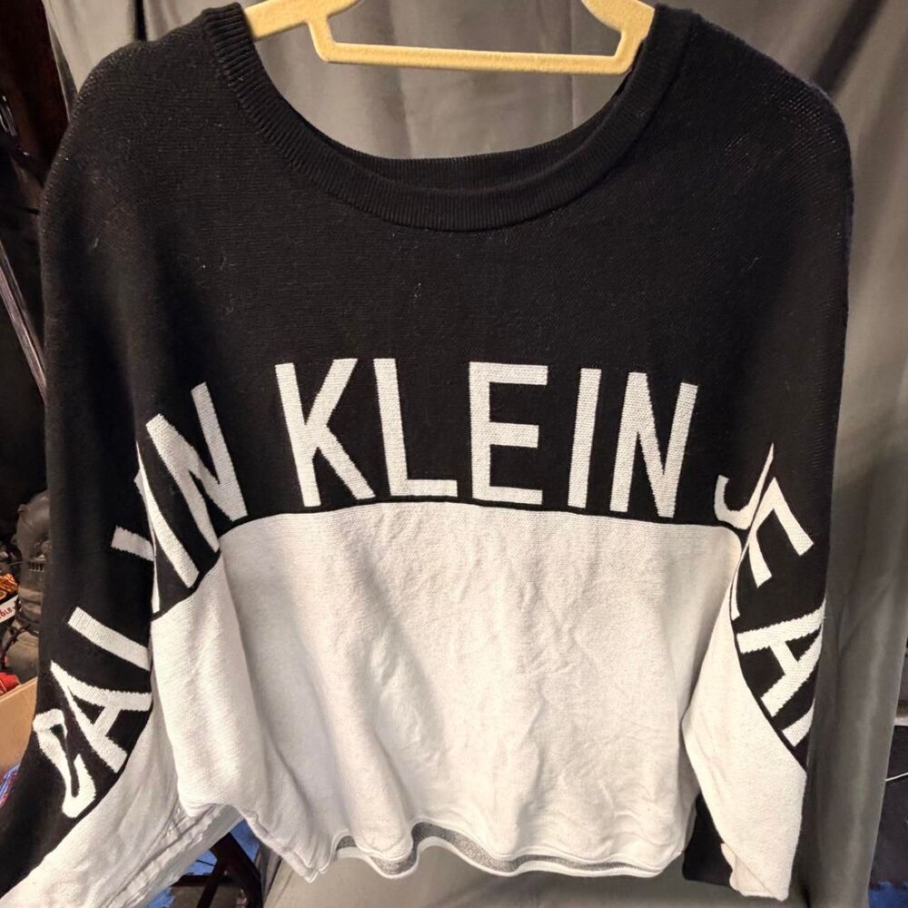 Calvin-klein Women's Black and Grey Jumper
